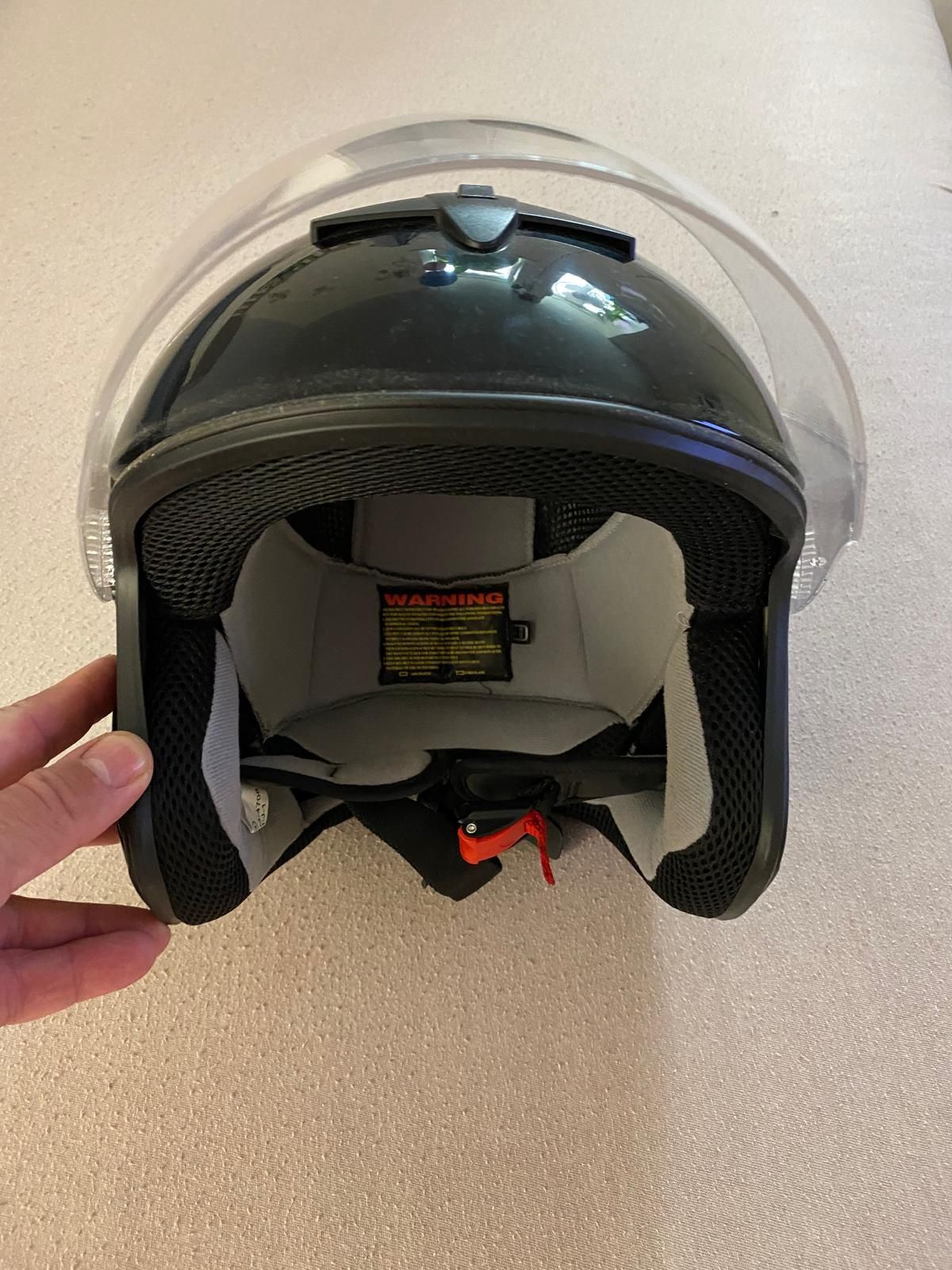 Kask motocyklowy ECER22-05.