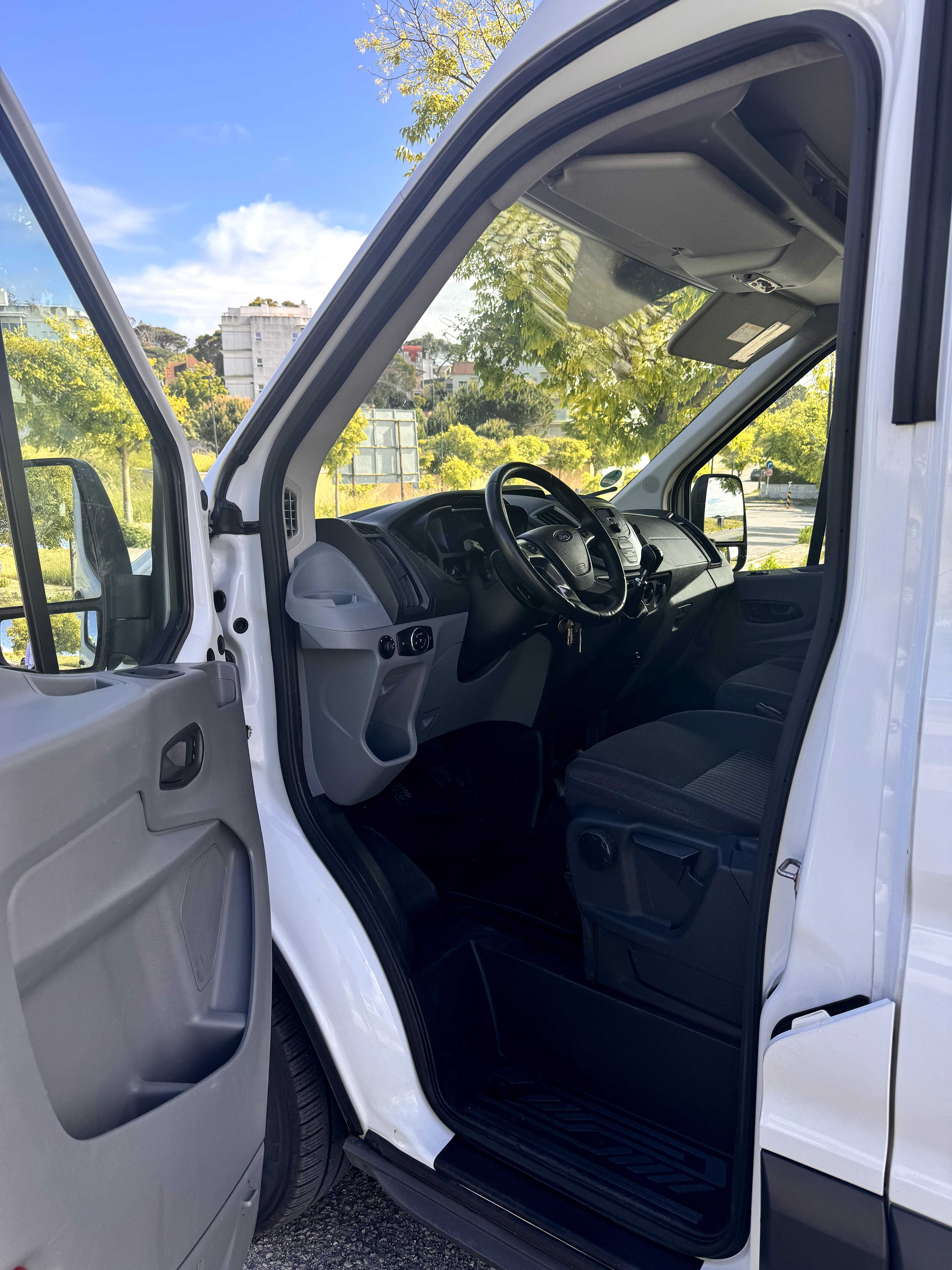 Ford Transit 2.0 TDCi L3H2 2018 | Excelente Estado