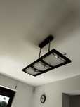 Lampa w okleinie drewnianej
