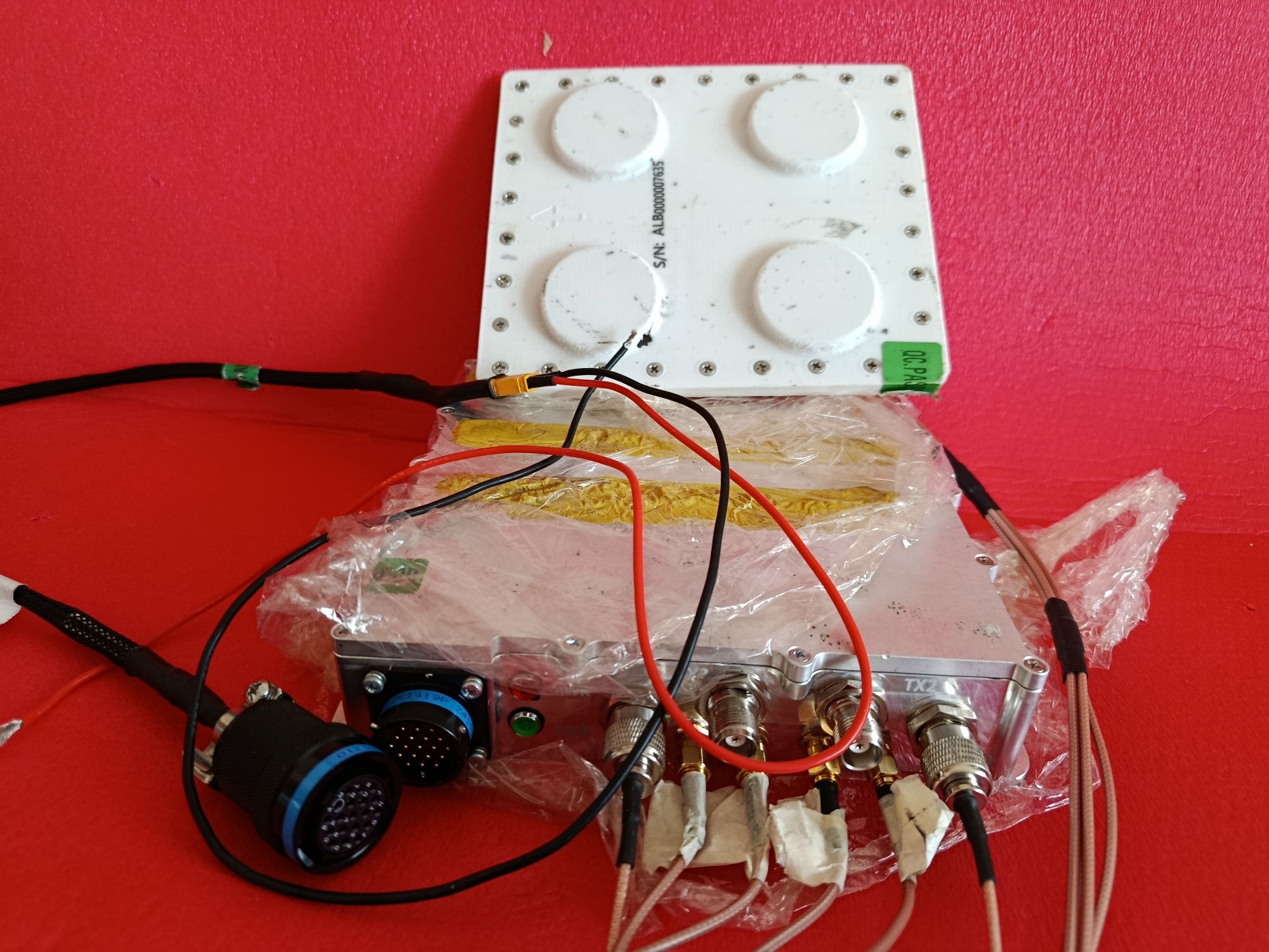 Система GPS.Tualcom anti-jam 4300 gps/gnss