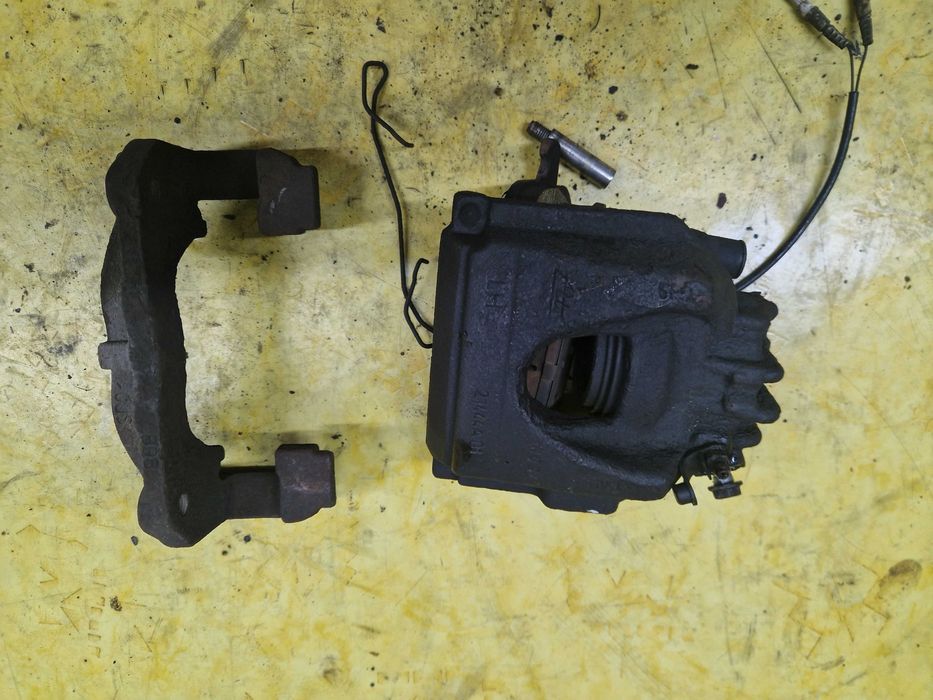 Zacisk Hamulcowy Lewy Przód Citroen C5 III x7 nr.96.630.001.80