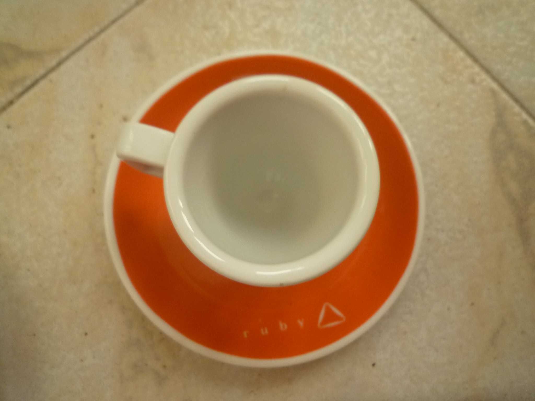 Chávenas de café Delta novas com pires porcelana Costa Verde