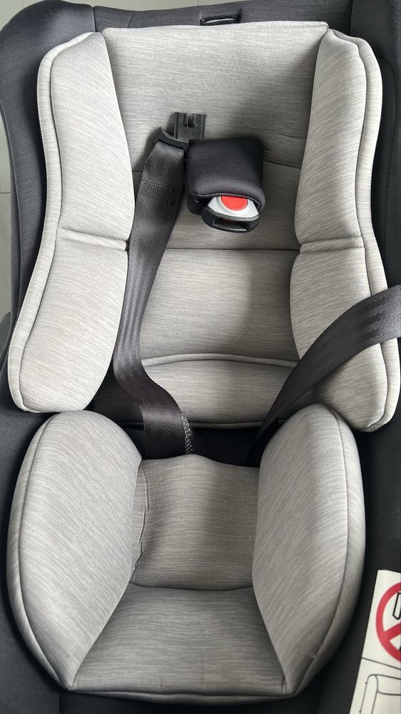 Автокрісло nuna pipa lite з базою isofix