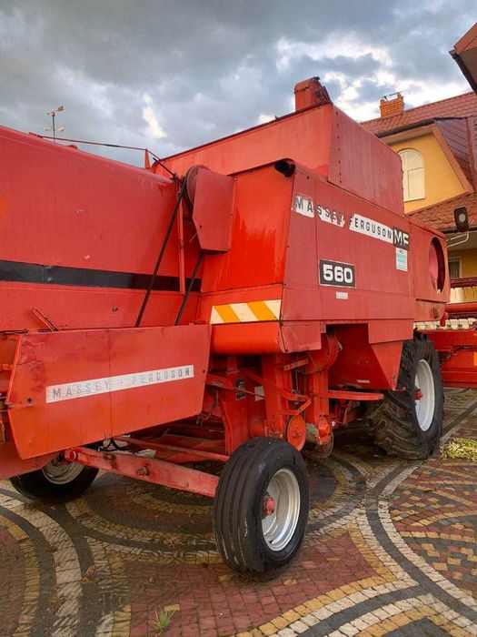 Massey Ferguson 560