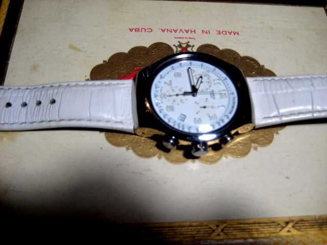 продам SWATCH irony