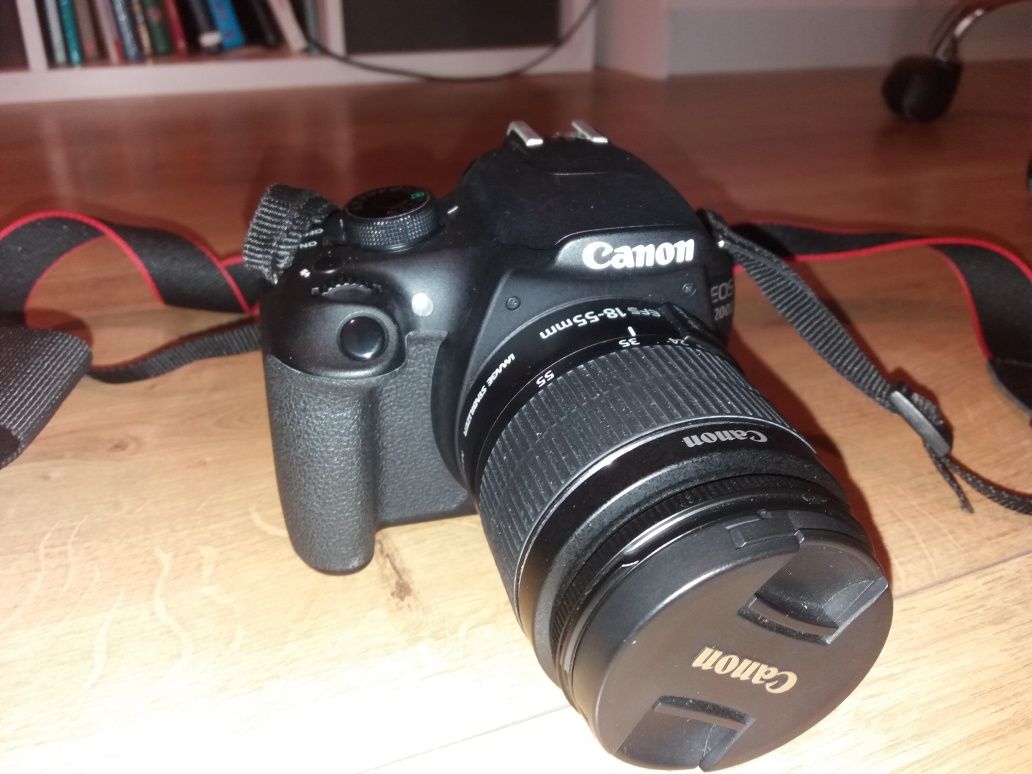 Canon EOS 1200D lustrzanka z oryginalną torbą