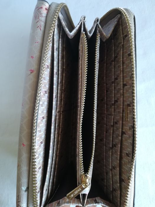 Mala e Carteiras - Parfois