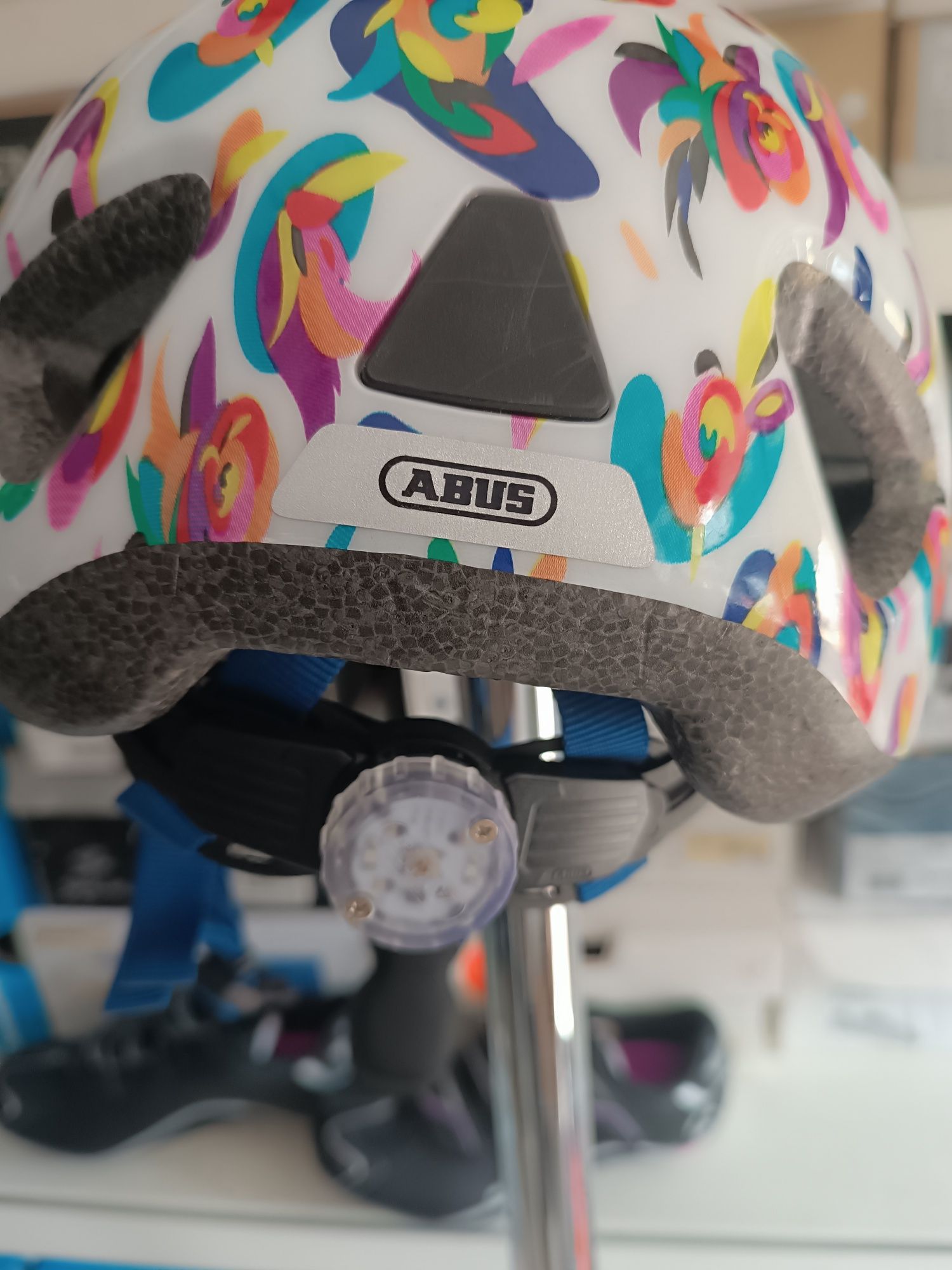 Kask dziecięcy Abus Anuky 2.0