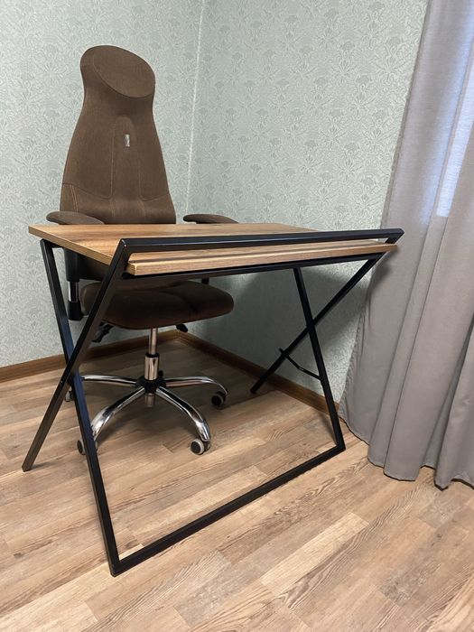 Ортопедичний стілець кулик систем та розкладний стіл