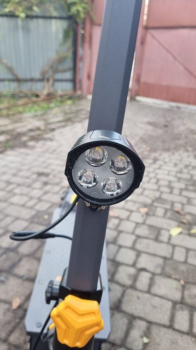 Електросамокат AUSOM L1