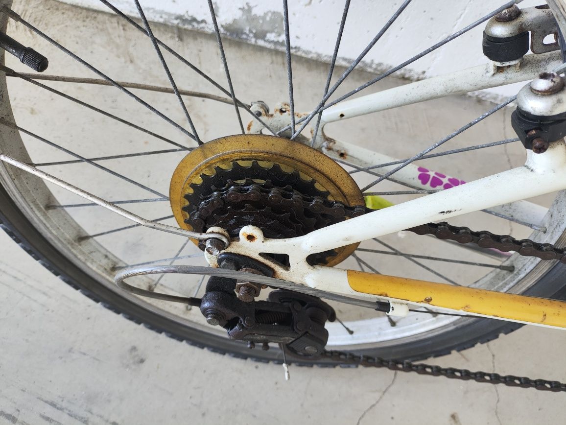 Bicicleta de criança com velocidades