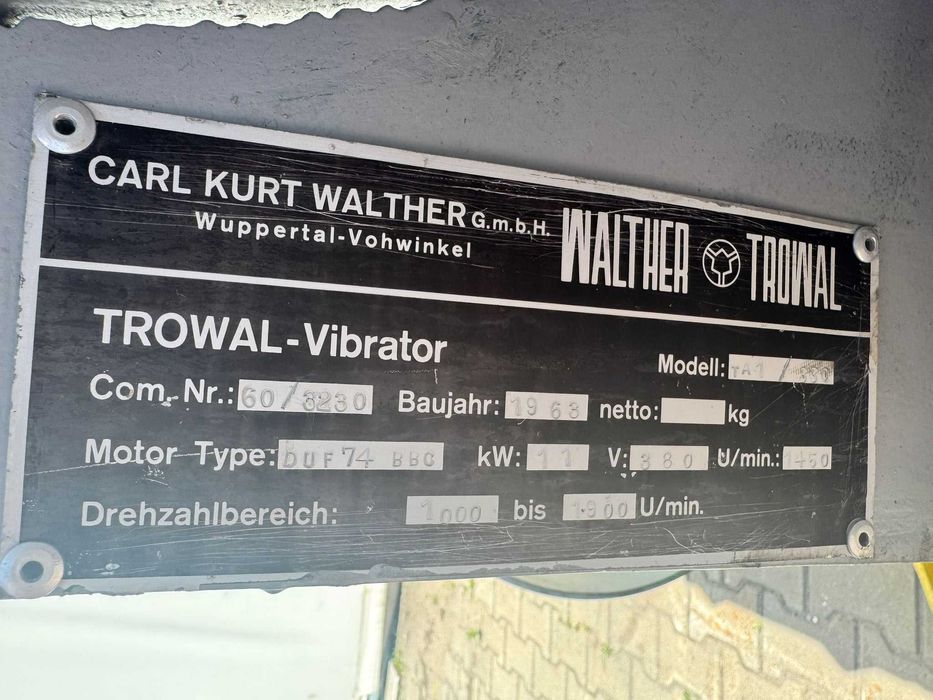 TROWAL - wibrator rynnowy