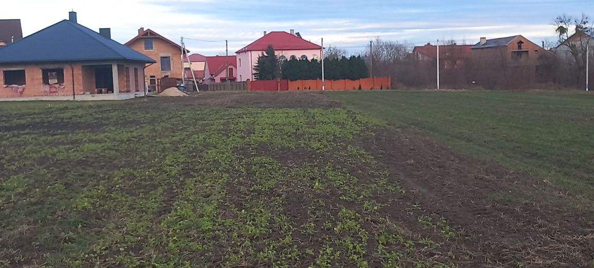 Ділянка під будівництво с. Солуки