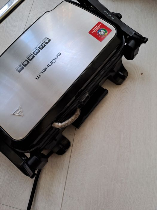 Электрогриль Grunhelm G1610