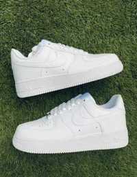 Nike Air Force 1 Low '07 White Unisex EU 39