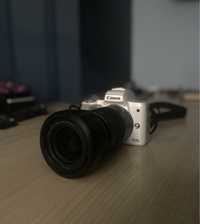 Canon Eos M50 + додатковий об'єкив