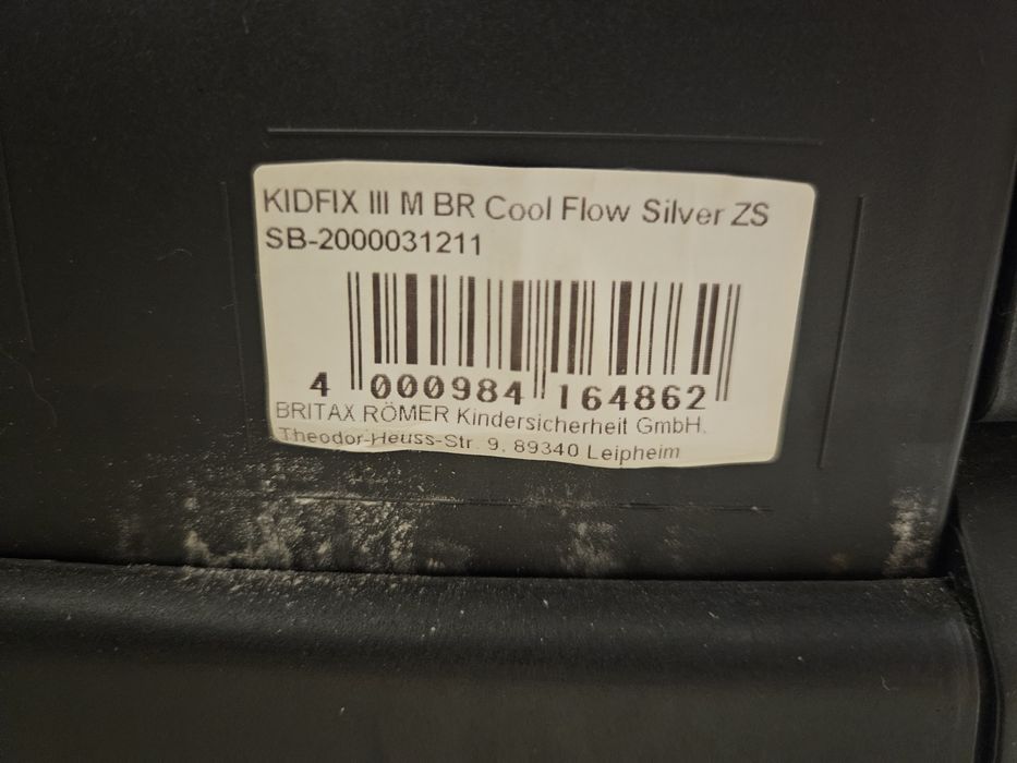 Britax Romer Kidfix III M 15-36kg 
 		 
 	britax & romer kidfix iii m