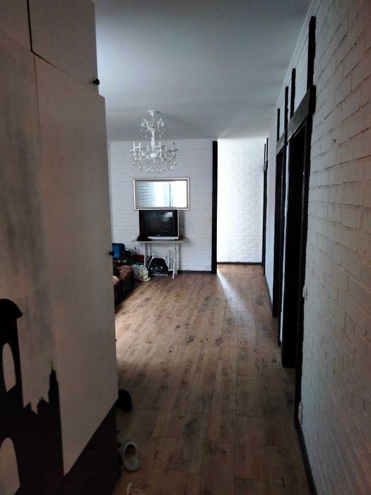 Здам кімнату на підселення в центрі міста для дівчат.