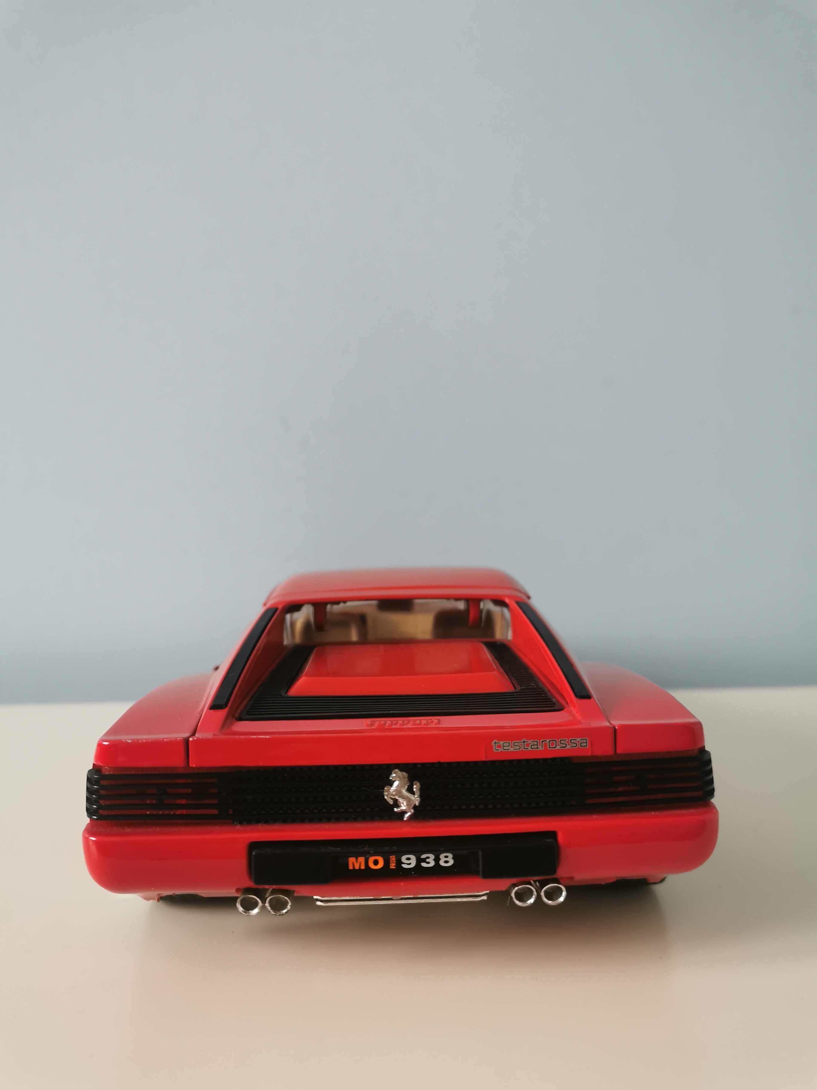 Model Ferrari testarossa 1:18 BBurago