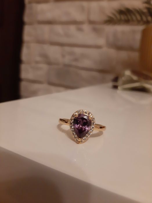 Piękny pierścionek