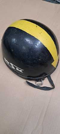 Kask motocyklowy orzeszek