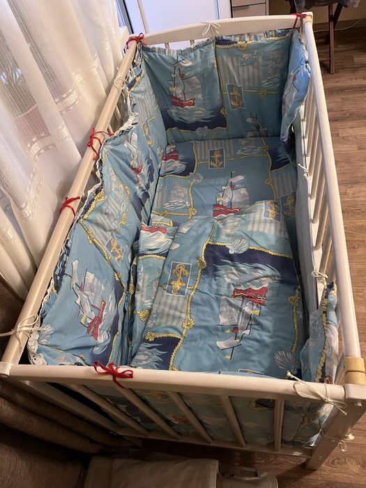 Бортики мʼякі в дитяче ліжко. Простинь і плед