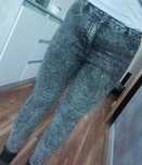 Jeansy Cropp szare.