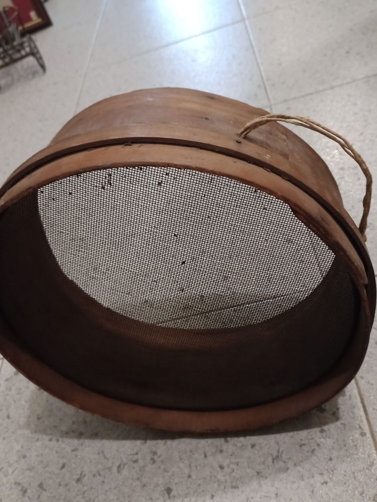 Crivo ou peneira antiga 25 cm de diâmetro