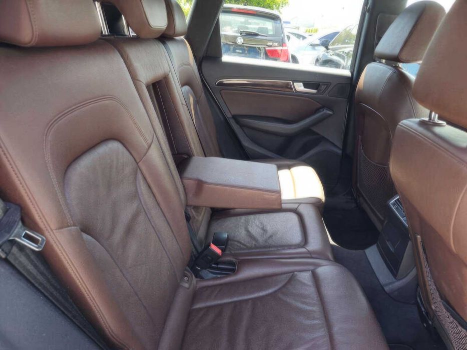 Audi Q5      2015