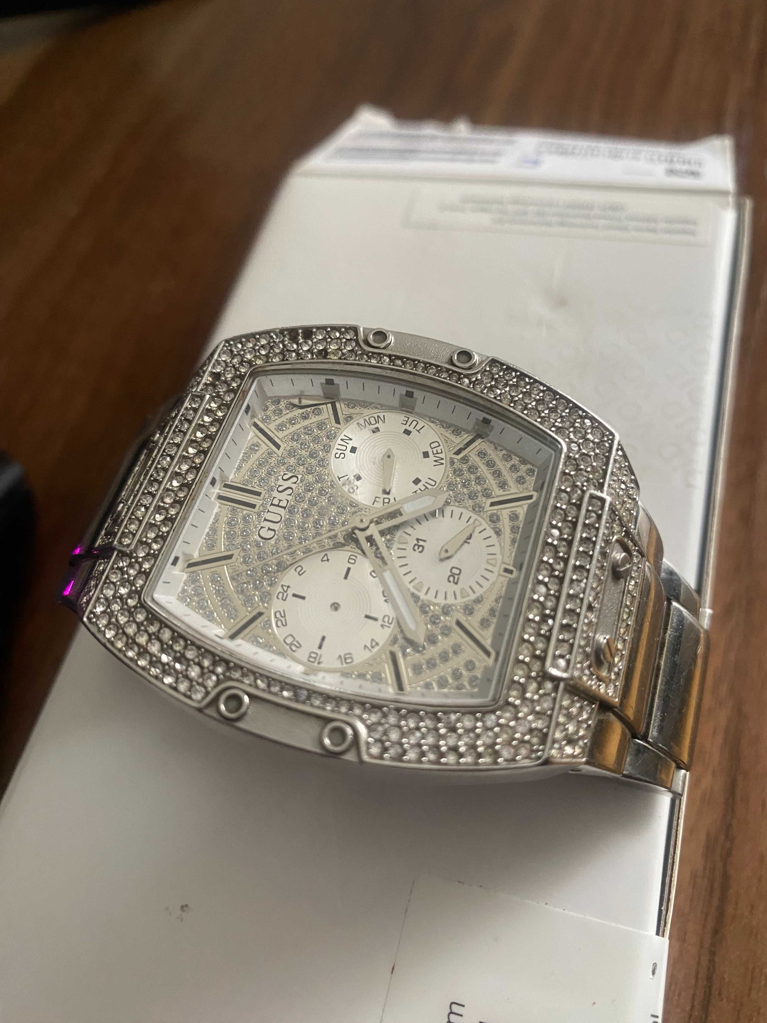 Relógio usado GUESS gw0094g1
