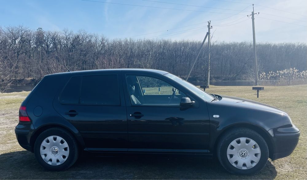 Свіжопригнаний Volkswagen Golf 1.4 2001