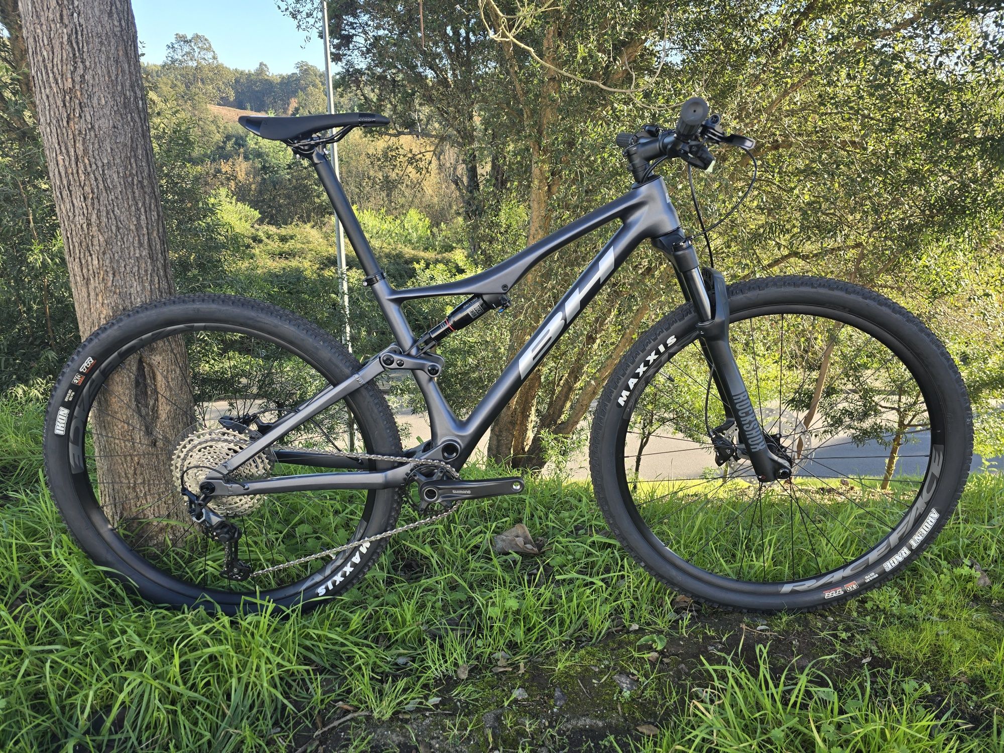 Bh de carbono  nova de exposicao 12x1v m