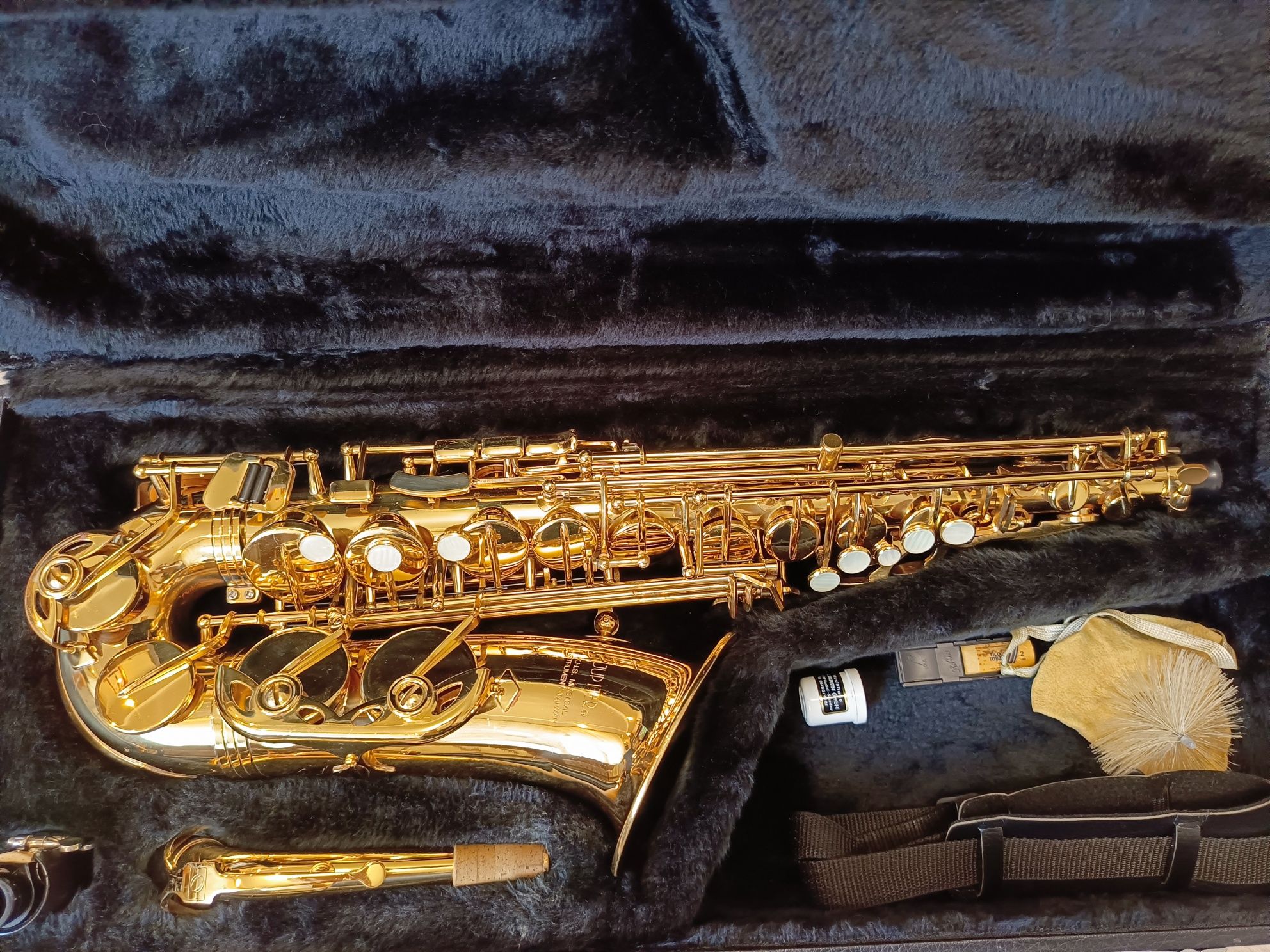 Saksofon Jupiter JAS 769-767 w bardzo dobrym stanie
