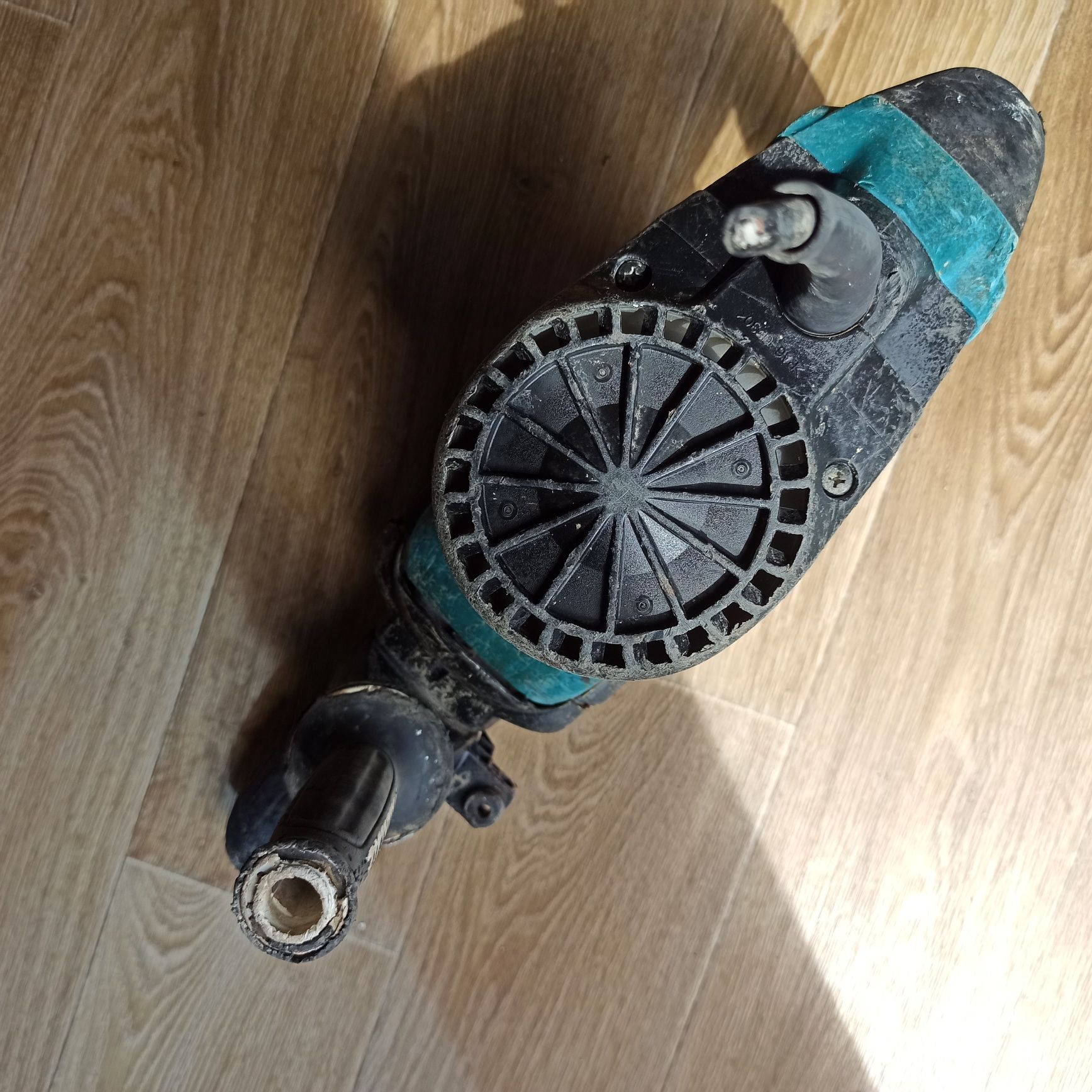Młot udarowo obrotowy do kucia MAKITA HR4511C 9,4J 110V 1350W SDS-MAX