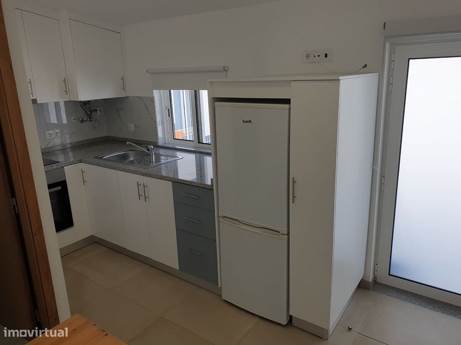 Apartamento T0, para arrendamento,  no centro histórico de Ílhavo