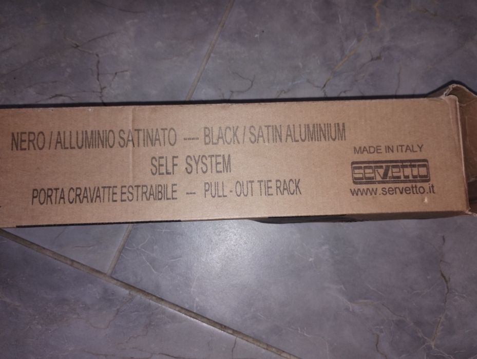 Висувна вішалка для галстуків. Виробництво Італія.