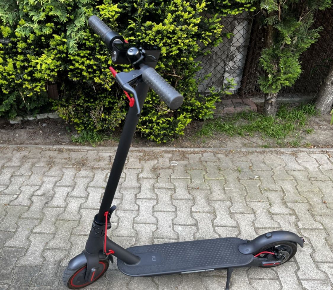 Hulajnoga Xiaomi M365 PRO 300W lepsza niż Mi Electric Scooter 3