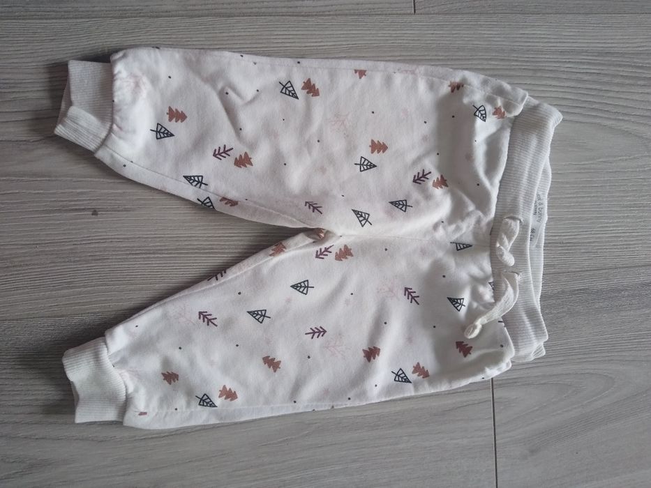 Zestaw dwóch par dresów niemowlęcych 68 cm Mickey Mouse unisex