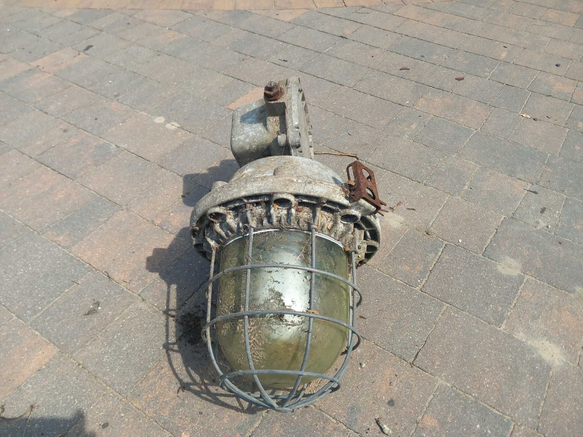 Lampy przemysłowe stare PRL, LOFT