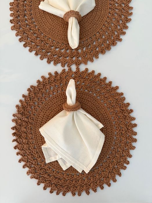 Individuais de Croché Artesanais com Argolas para Guardanapo