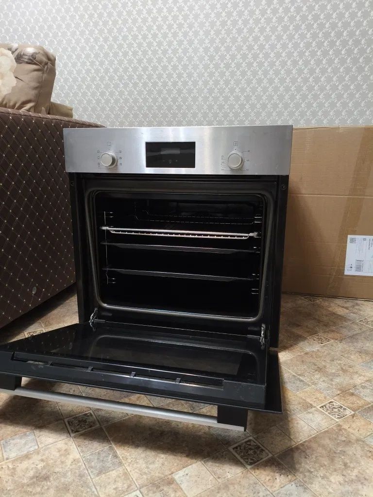 Електрична духова шафа BOSCH HBF512BS1T  Стиль, якість та конвекція!