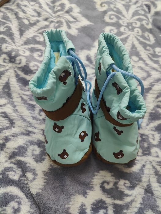 Buty niechodki dziecięce zimowe bardzo ciepłe