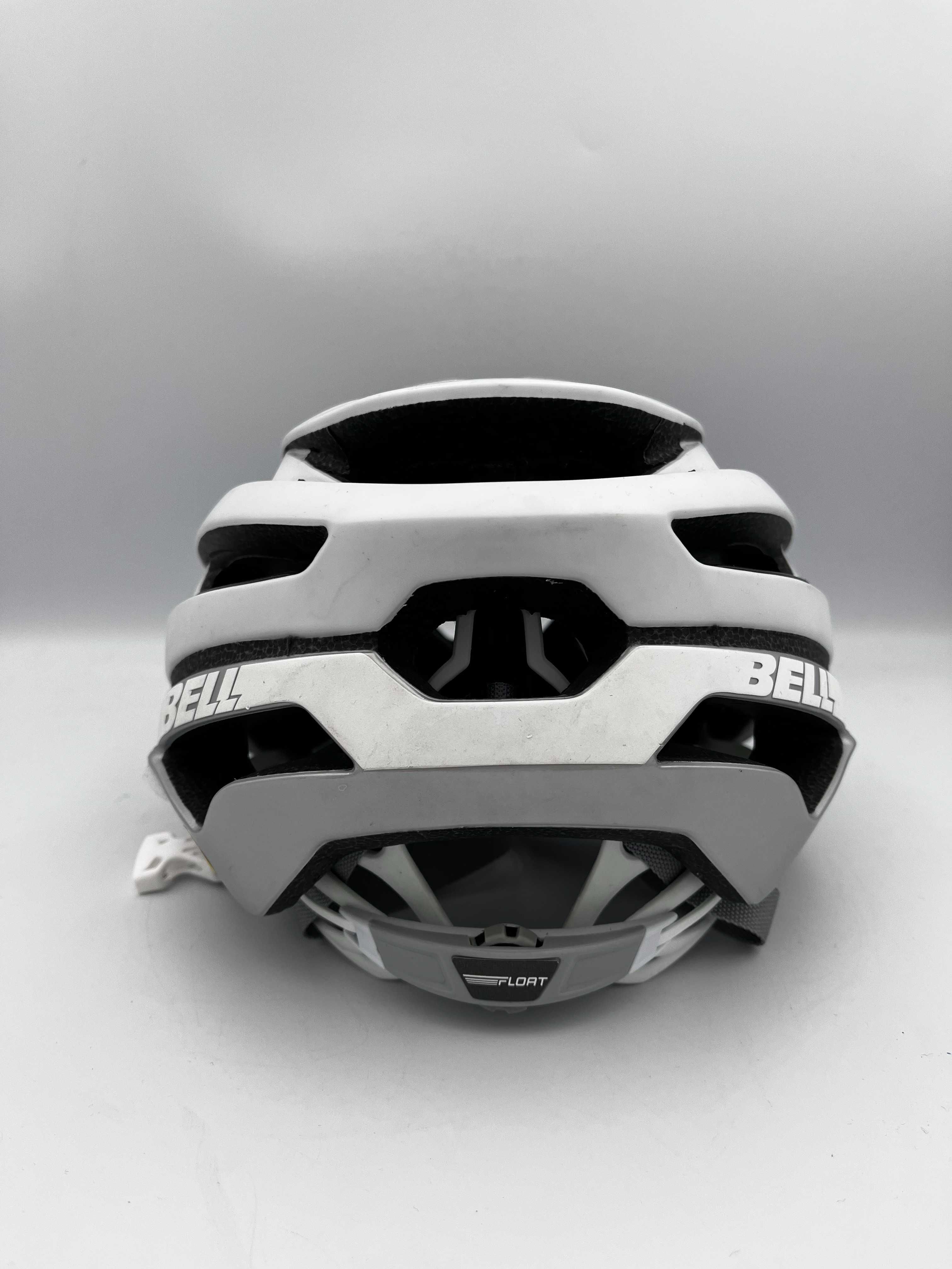 Powystawowy kask rowerowy BELL STRATUS MIPS rozmiary: S, M i L