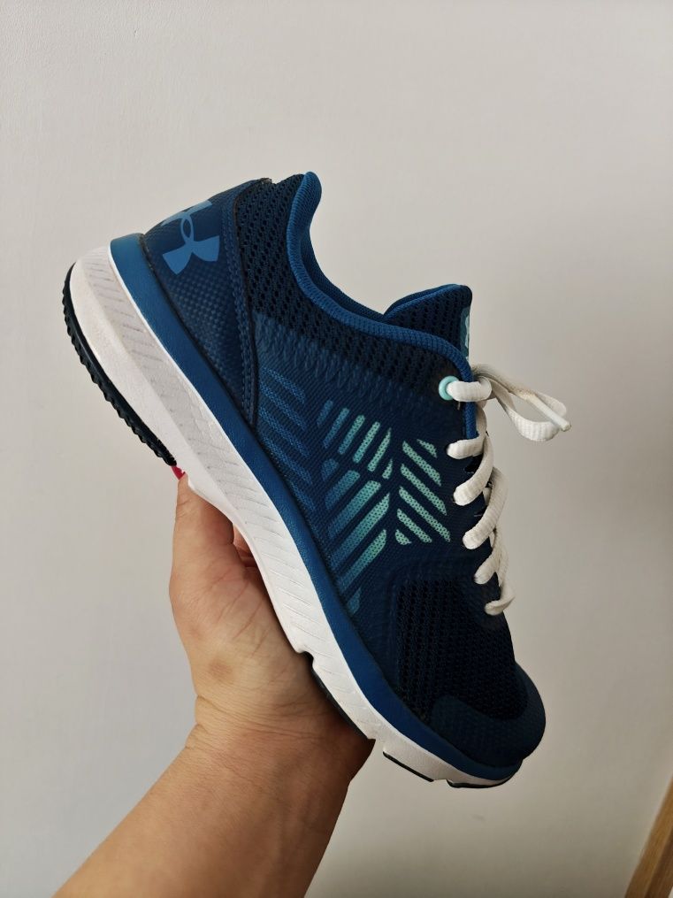 Under Armour adidasy sportowe damskie 37,5/24 cm
