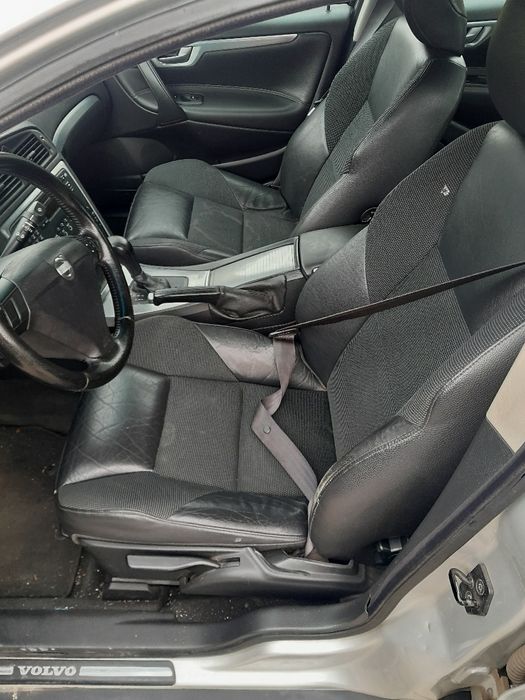 Samochod volvo s6