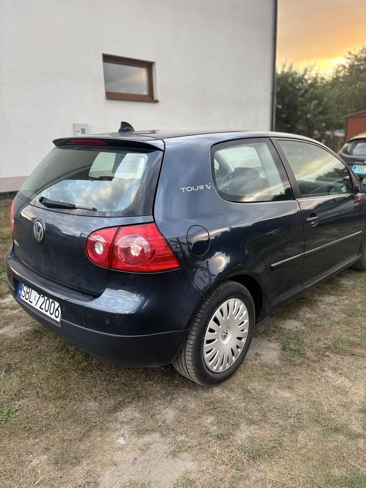 Volkswagen Golf V wersja Tour 2007 1.4 benzyna