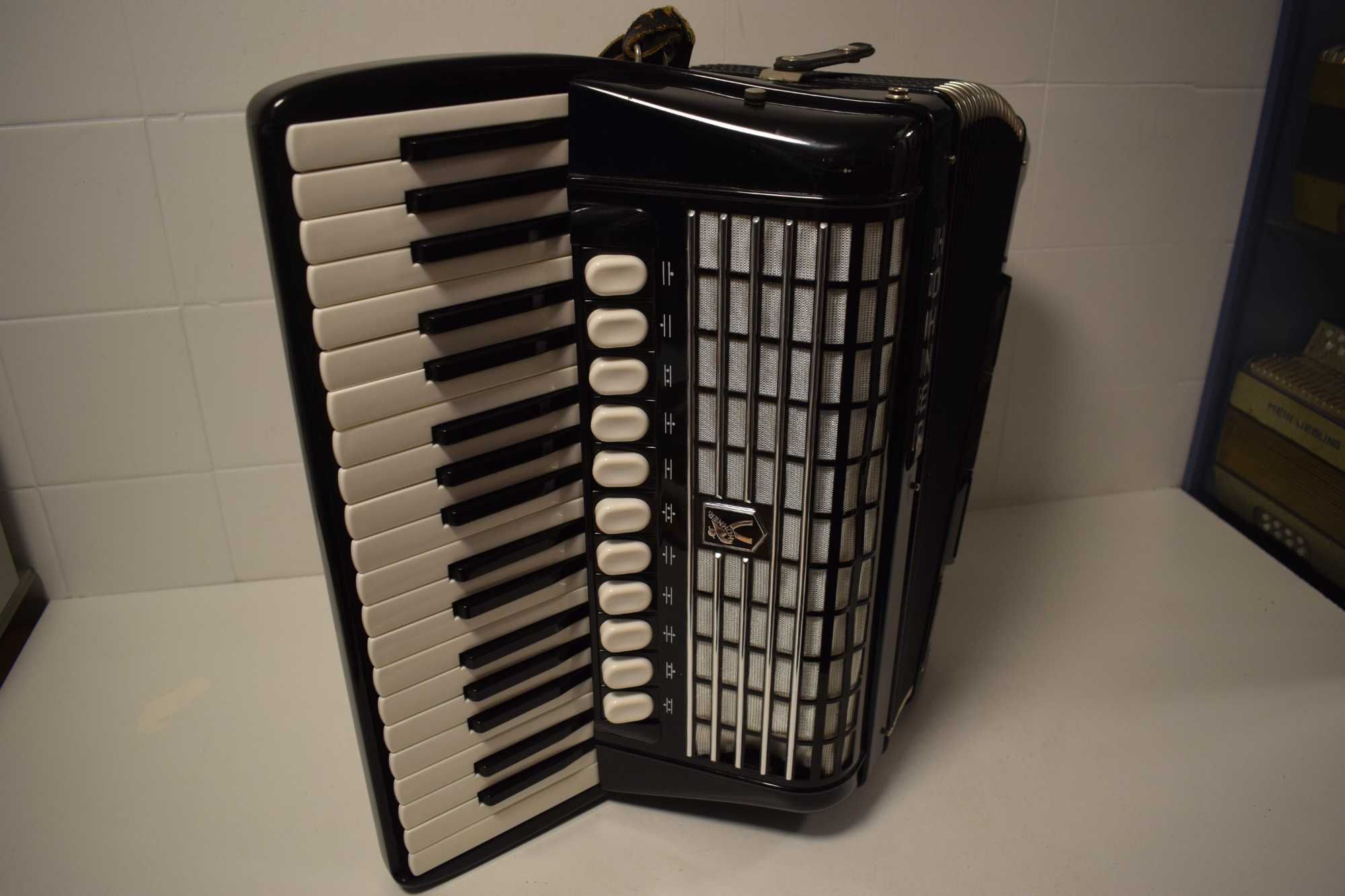 Acordeao Hohner Tango IV P 4 Voz 96 Baixox, N . 01