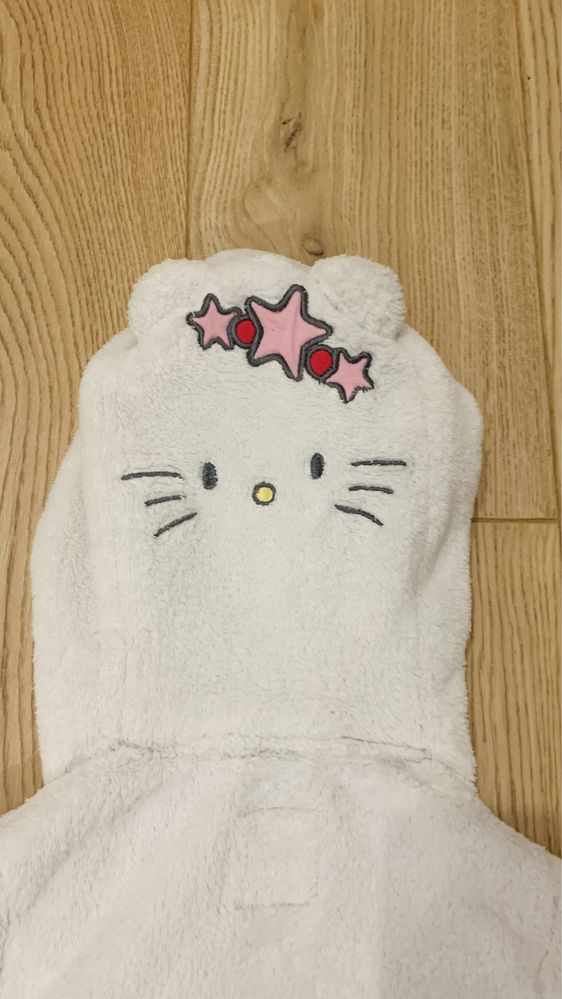 Szlafrok po kąpieli hello kitty kotek kot rozm 86 92 na 1,5 2 latka