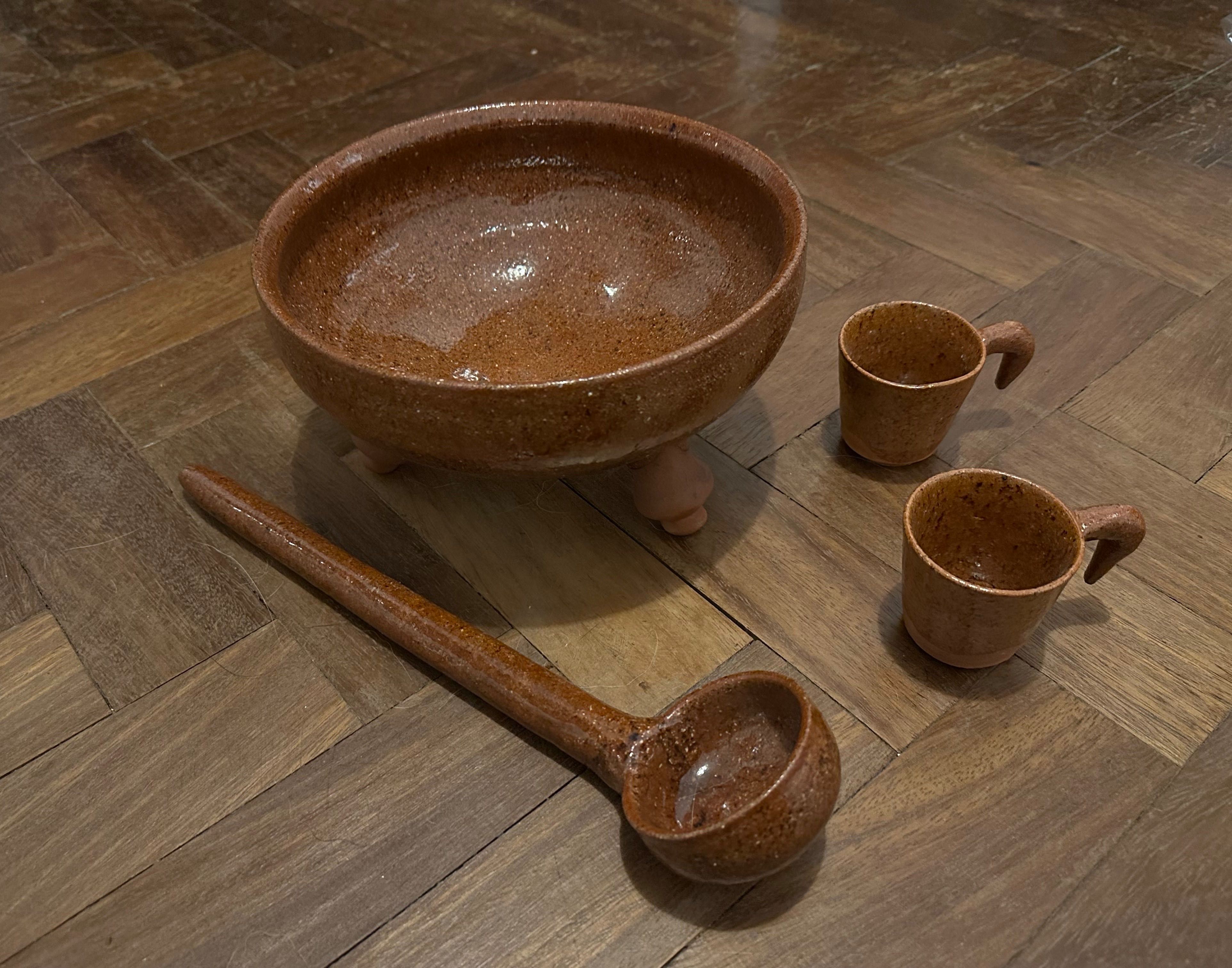 Conjunto para servir bebidas em barro