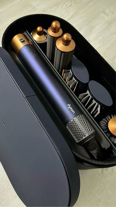 Стайлер Dyson Airwrap Multi-styler в кольорі Prussian blue